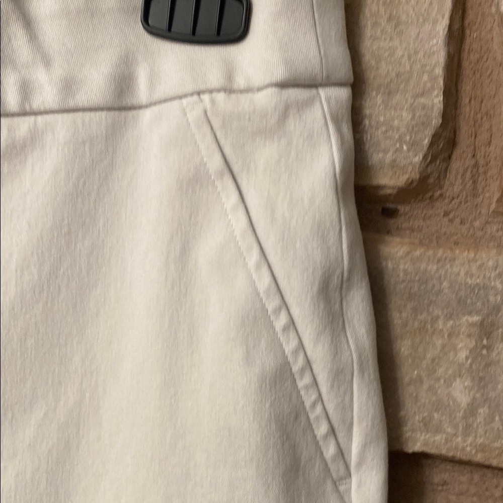 Spanx women’s white pants Size M - Picture 7 of 10